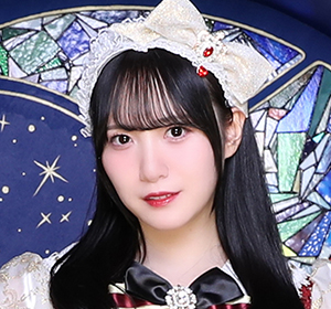 上月せれな